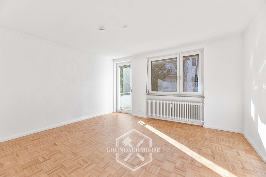 Charmante 2 Zimmer Wohnung mit Balkon, 70599 Stuttgart, Wohnung